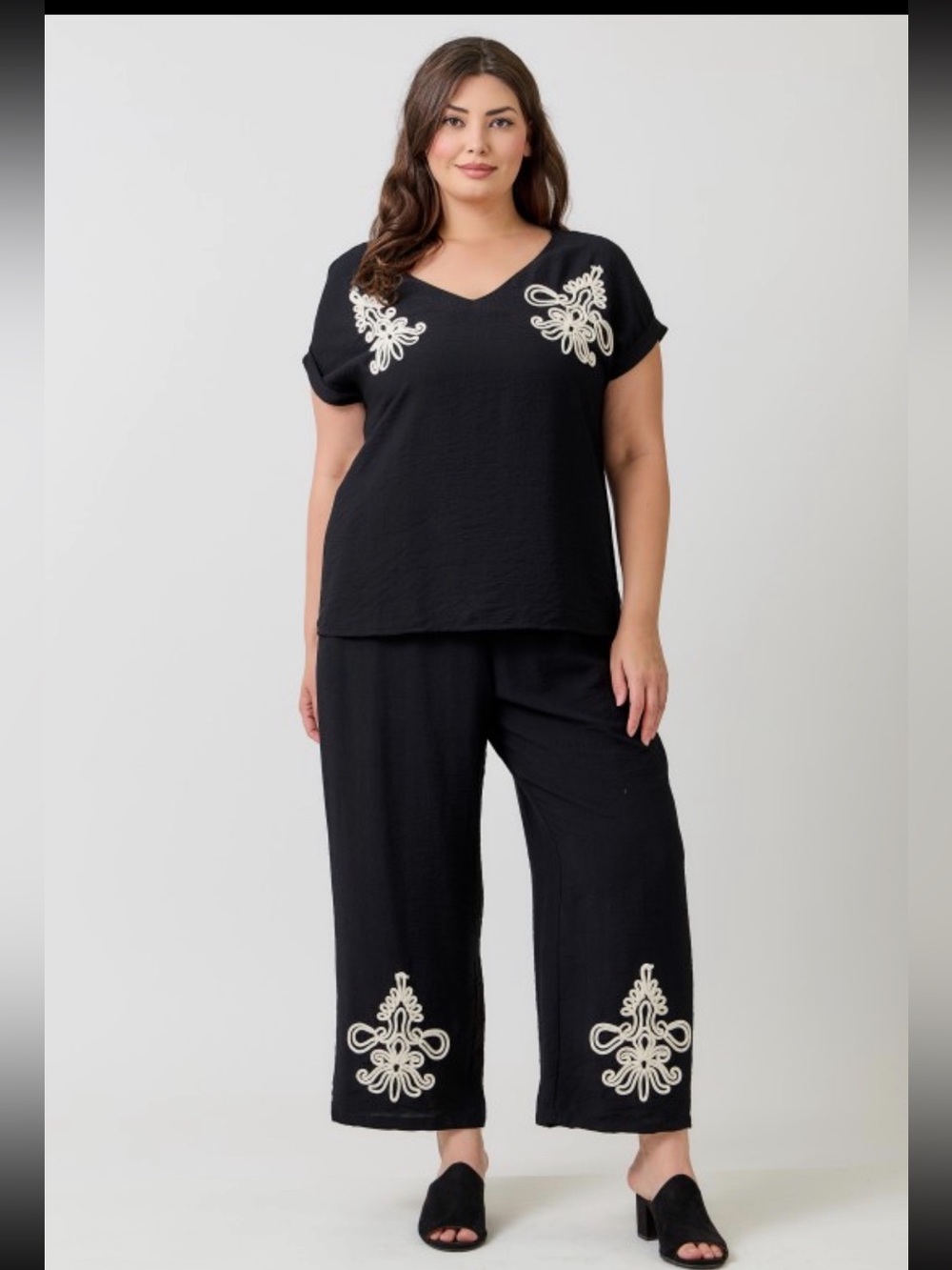Plus Size Black Two-Piece Set with Cream Embroidered Accents